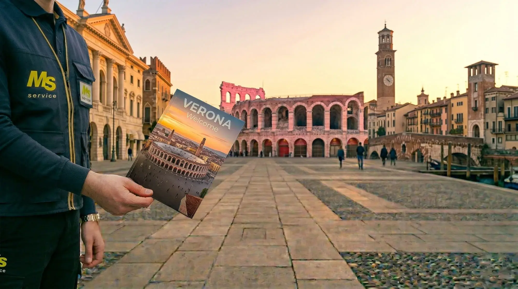 Operatore MS Service distribuisce volantini a Verona con geolocalizzazione GPS certificata
